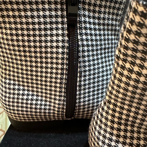 Angel Steps Women’s Black and white houndstooth bootie size 10W - Picture 5 of 7